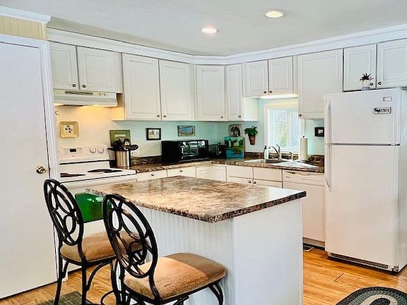 4th image of 19 Old Forge Road