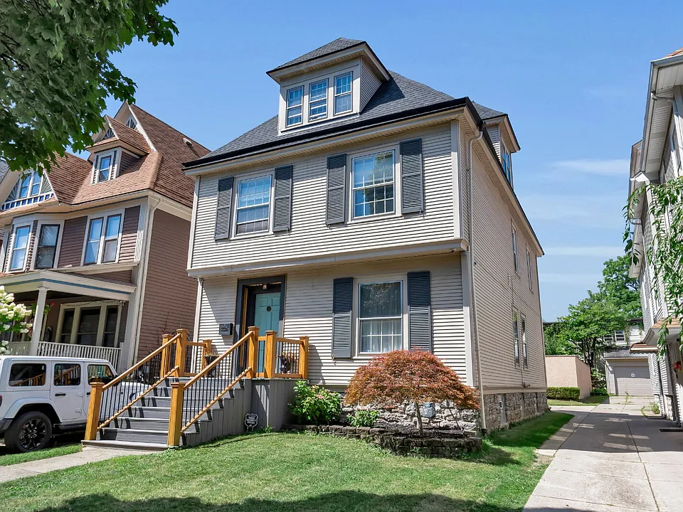 214 Norwood Ave