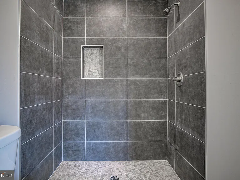 540 S 52nd St #2 — Photo 16