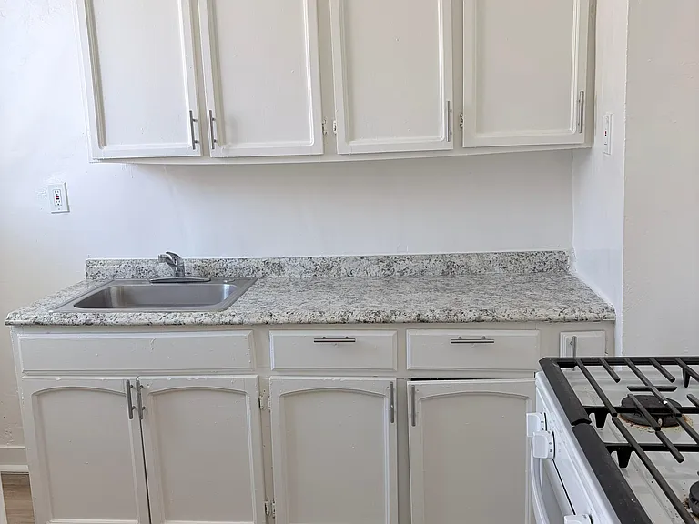 503 Union Dr — Photo 14