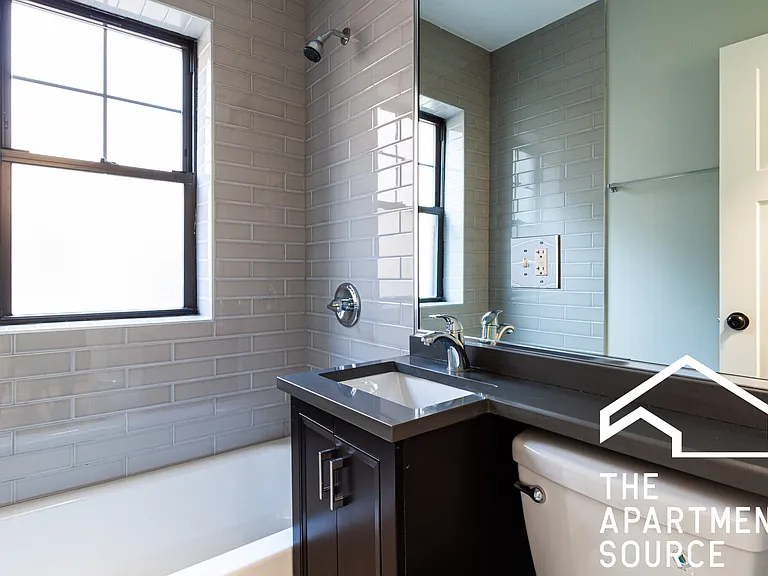 429 W Belden Ave #A104 — Photo 7