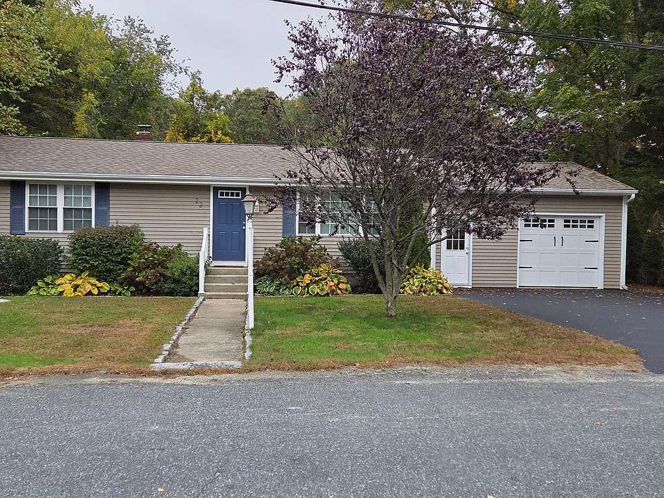 22 Pinecrest Dr