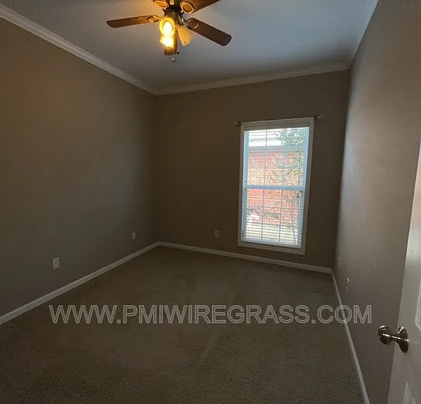 249 Windsor Garden Dr — Photo 36