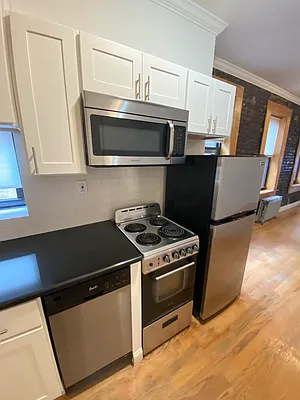 Rented by Best Apartments North Inc | media 38