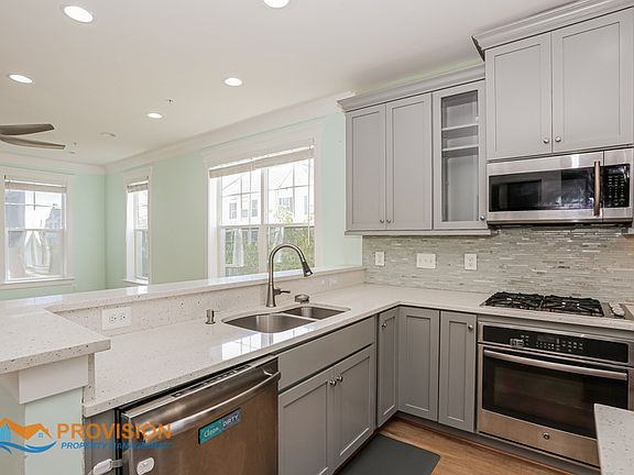 5th image of 7802 Five Oaks Ct