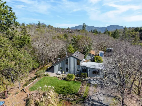 346 Melissa Ln, Grants Pass, OR 97526