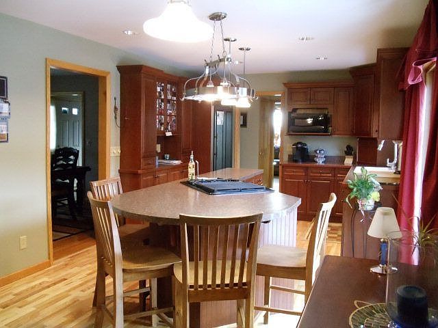 1st image of 287 Coleman Ave