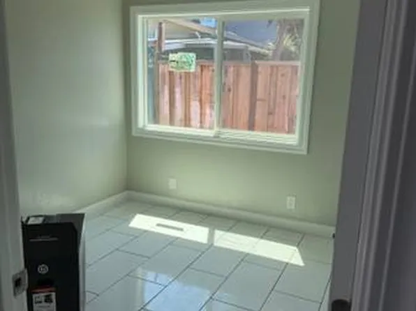 1094 Saddlewood Dr #2, San Jose, CA 95121