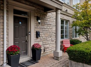 51 York Mills Rd #304, Toronto, ON M2P1B6