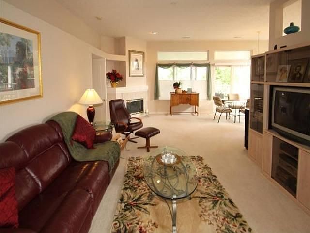 Transitional, living room