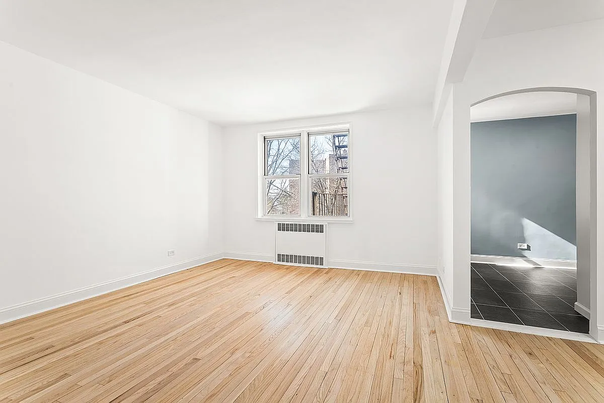 5610 Netherland Ave APT 4B photo 1