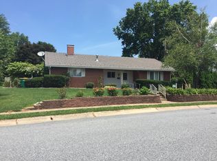 1107 Independence Dr, Reading, PA 19609