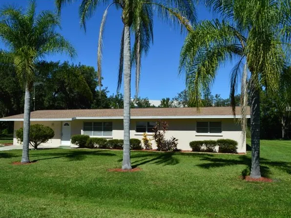 5619 Antoinette St, Sarasota, FL 34232