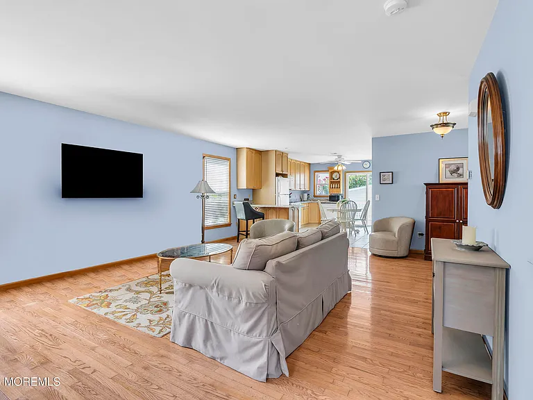 143 Lake Ave — Photo 4