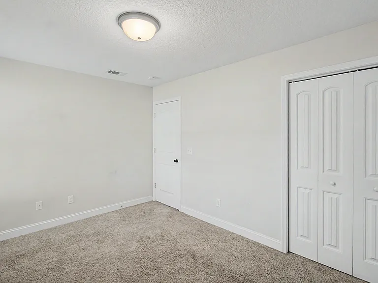 225 Augusta Way — Photo 14