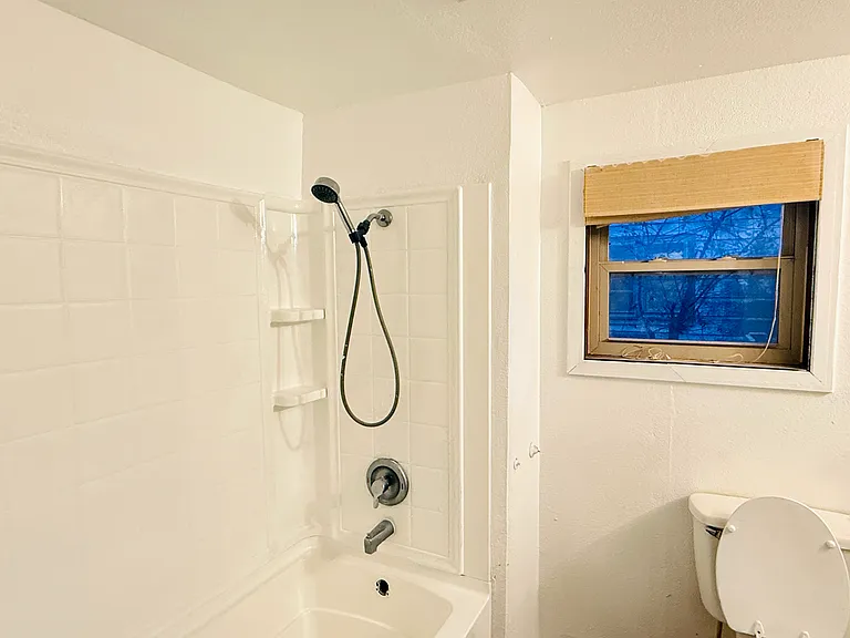 430 N Aydelotte Ave #A — Photo 5