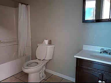 3rd image of 405 N 7th St #12