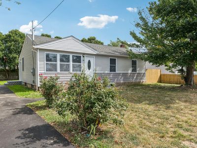 25 Candlewood Road, Bay Shore, NY, 11706