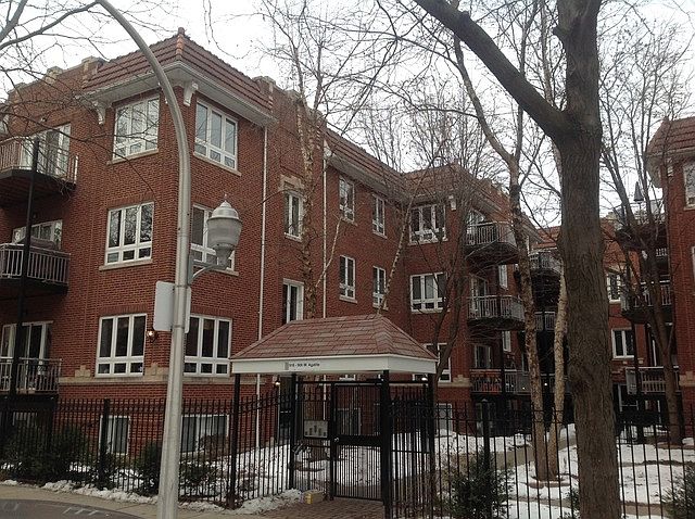 1st image of 916 W Agatite Ave APT 3