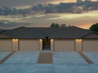 2905 Kings Corner Dr, Lincoln, NE 68516
