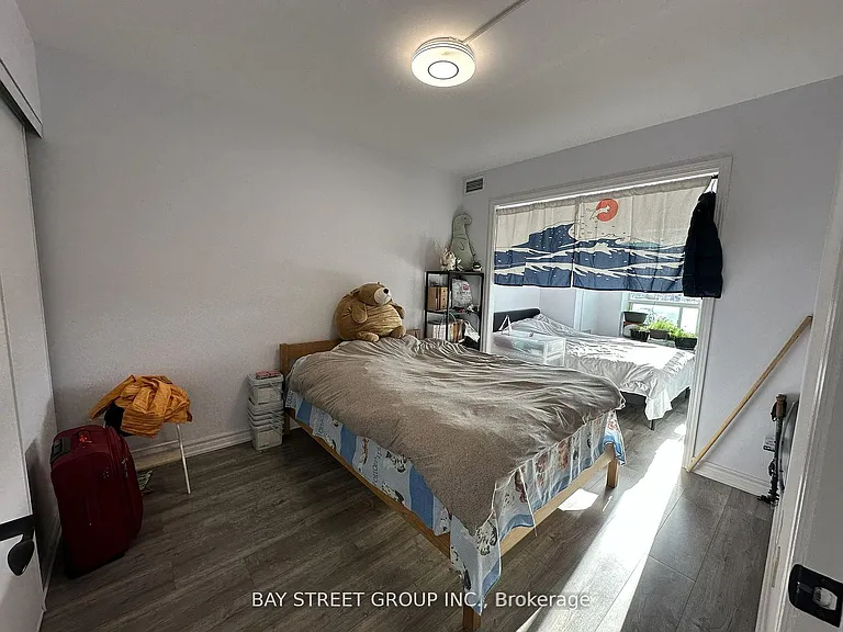 51 Baffin Ct #611 — Photo 10