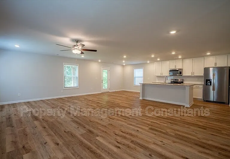 27982 Chalmers Cir — Photo 7