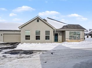 9264 Sharrott Rd #1002, Youngstown, OH