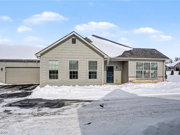 9264 Sharrott Rd #1002, Youngstown, OH 44514