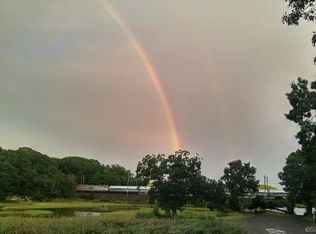 19 Marshfield Rd, Niantic, CT 06357