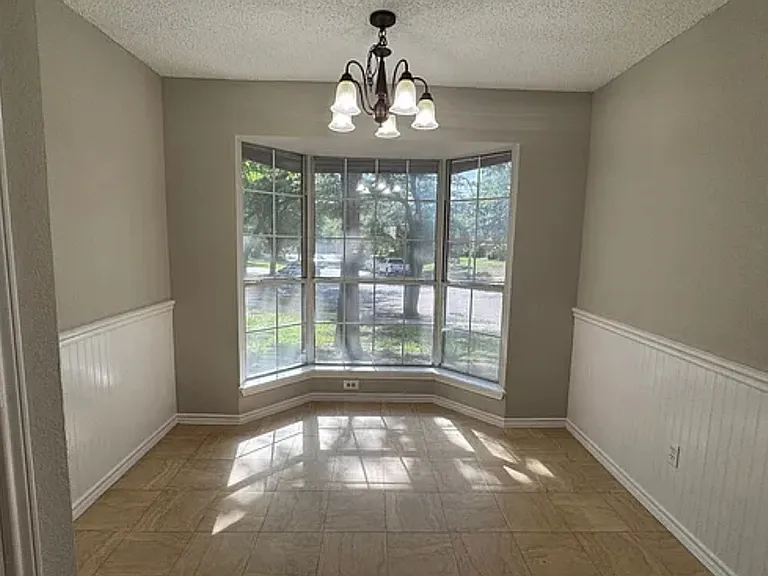 7416 Bear Lake Dr — Photo 6