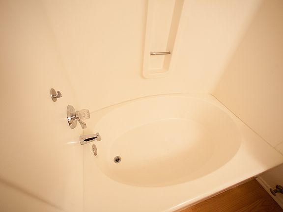 3rd image of 424 Arbor Lane Ct APT 204