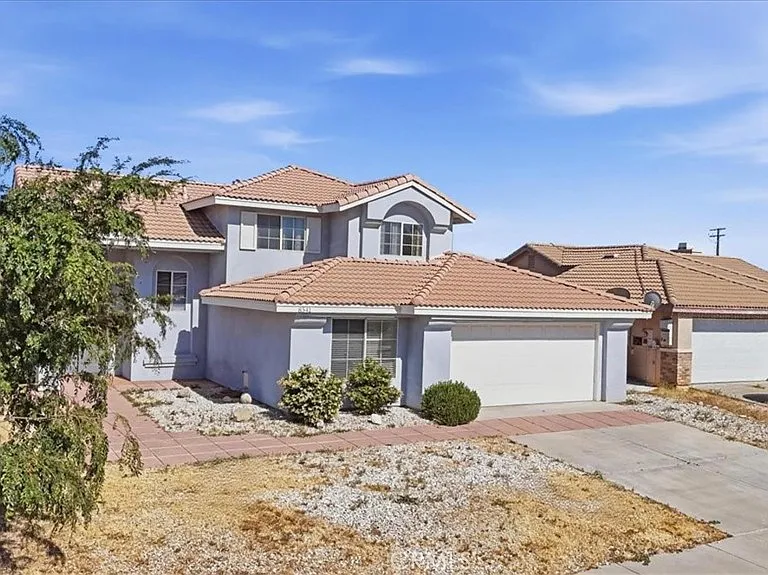 8541 Dove Creek Trl — Photo 2