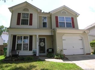 3128 Glen Robin Ct, Charlotte, NC 28205