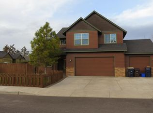 2181 NW Redwood Ave, Redmond, OR 97756