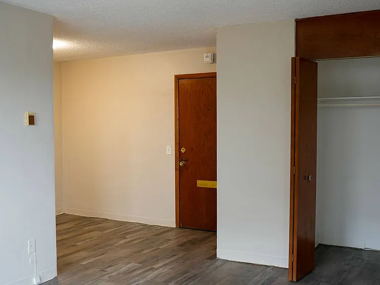 6345 Lyndale Ave S — Photo 24