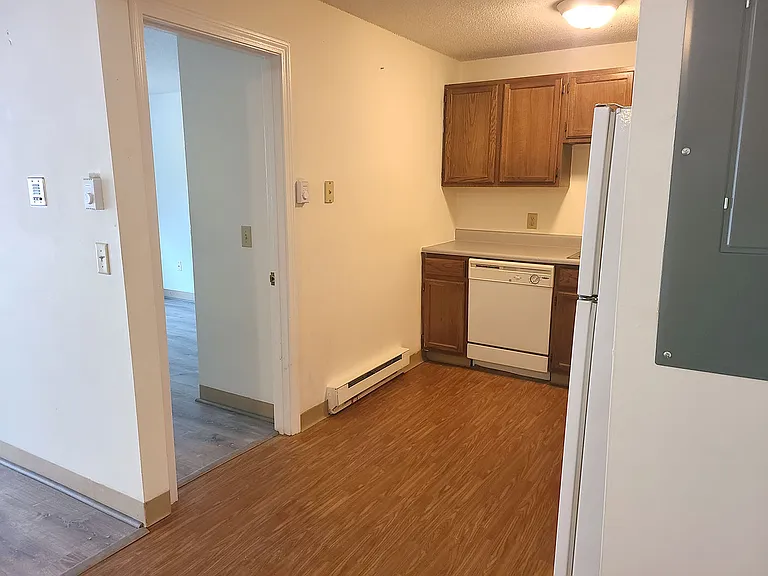 Timber Lake Apartments — Photo 26