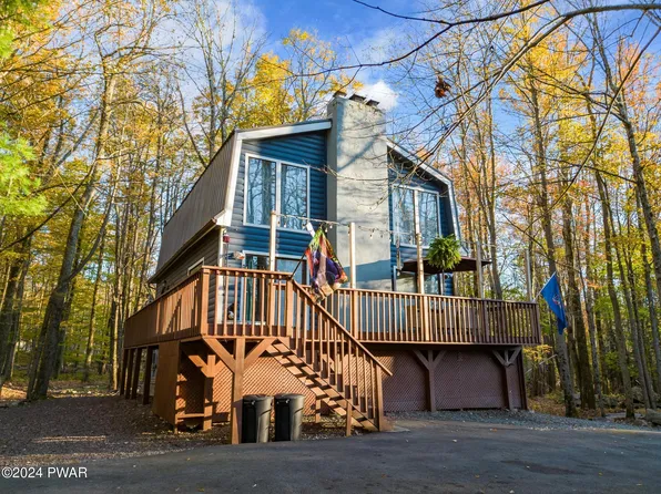 55 Oak Cir, Lake Ariel, PA 18436