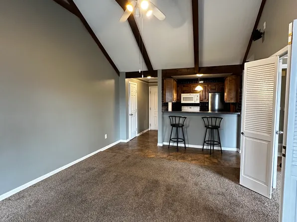 12021 W 58th Pl APT H, Shawnee, KS 66216