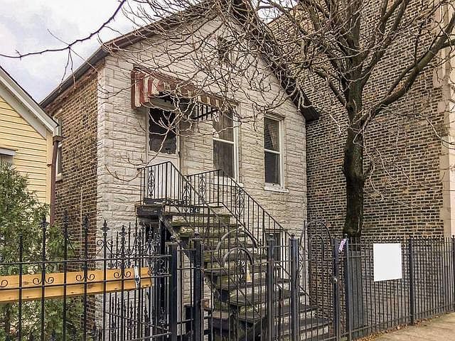 2nd image of 2143 W 19th St