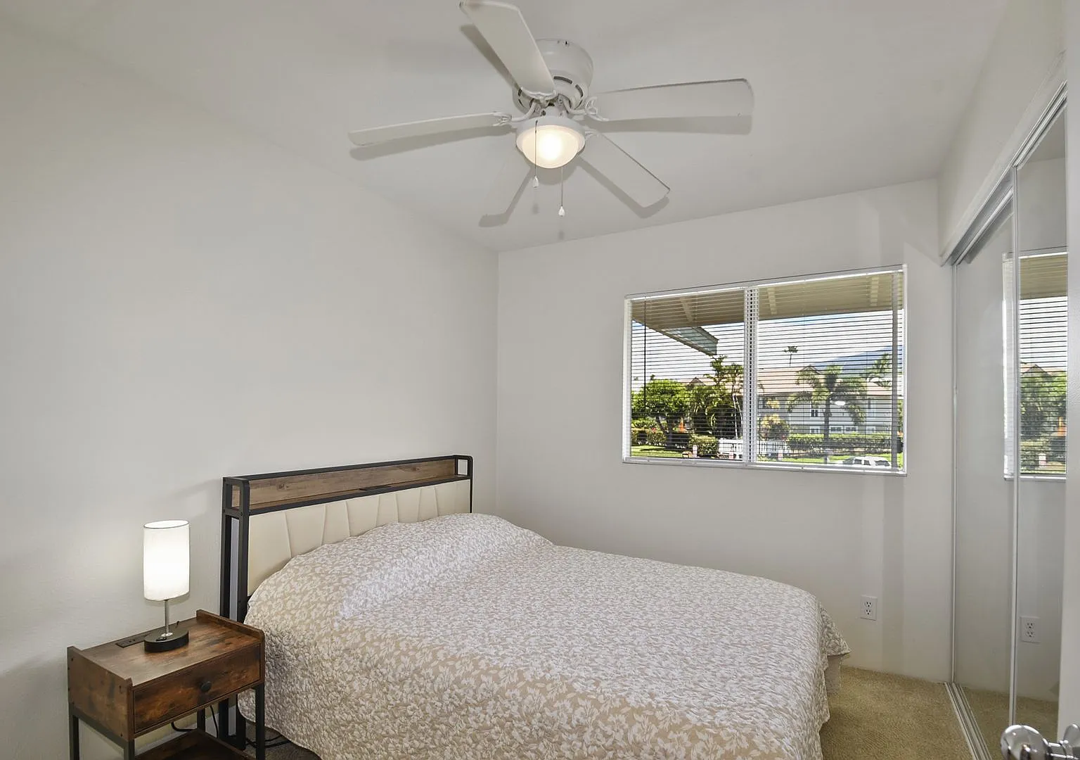 Newly Renovated 2-Bed/2-Bath Condo in Alii Lani — Photo 4
