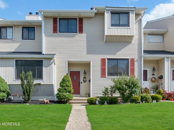 367 Middlewood Road, Middletown, NJ 07748