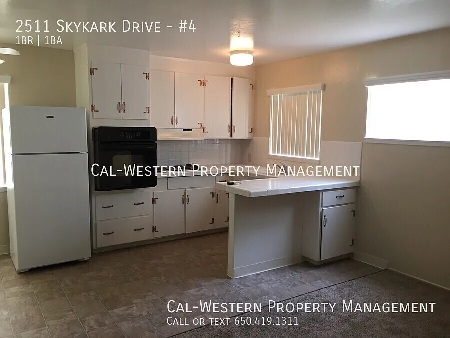 2511 Skylark Dr #4