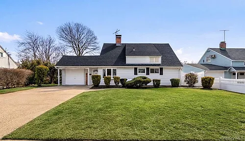68 Summer Ln Photo 1
