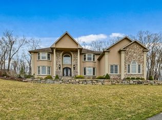 235 S Glen Rd, Kinnelon, NJ 07405