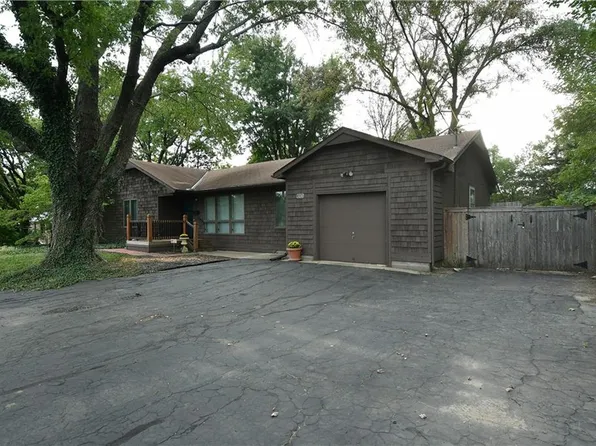 10200 Pflumm Rd, Lenexa, KS 66215