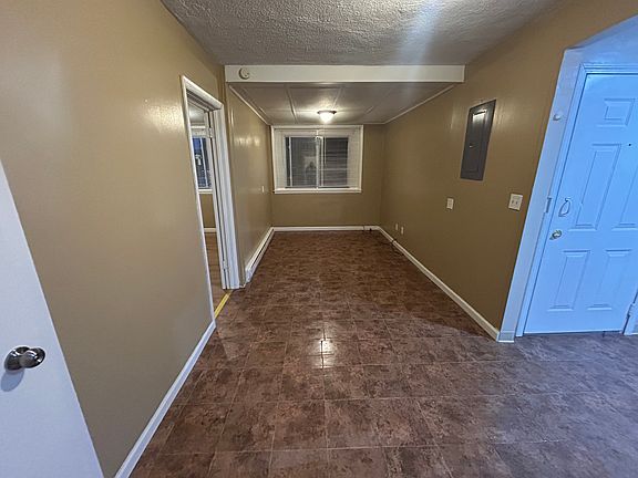 2nd image of 1101 Walnut Ave #3