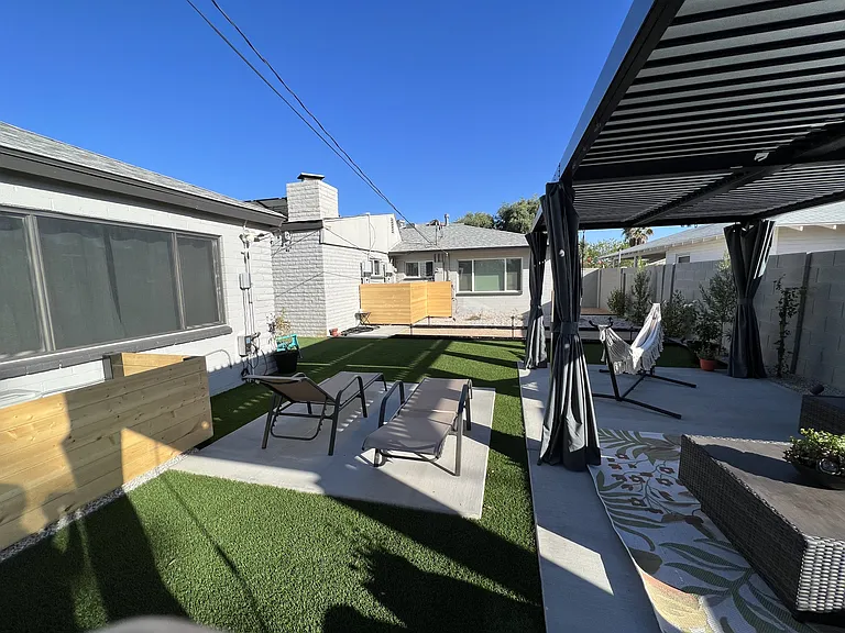 2136 W Village Dr — Photo 48