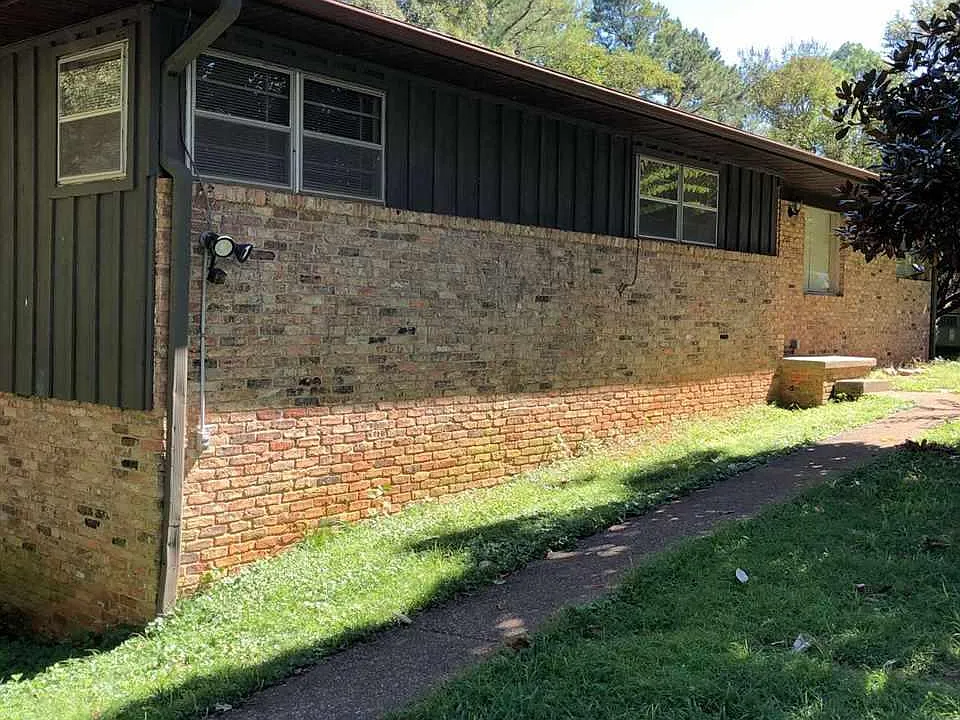 210 Skyline Rd