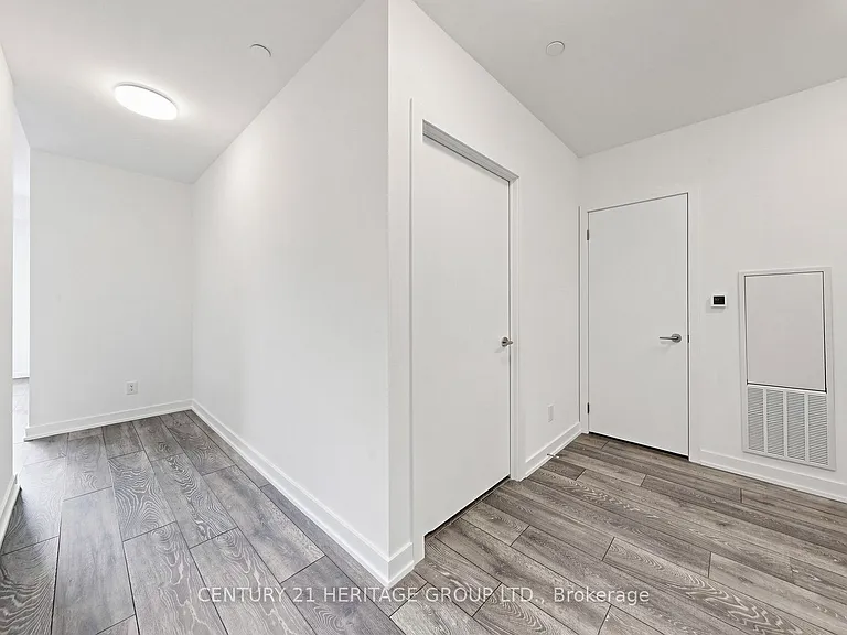 8888 Yonge St #622 — Photo 20