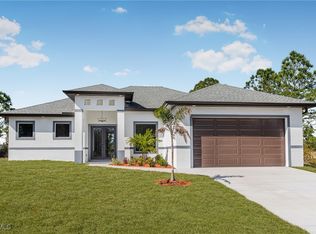 1028 Maxwell Ave S, Lehigh Acres, FL 33974